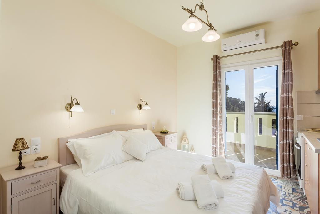 Stafylos Suites & Boutique Hotel Phòng bức ảnh